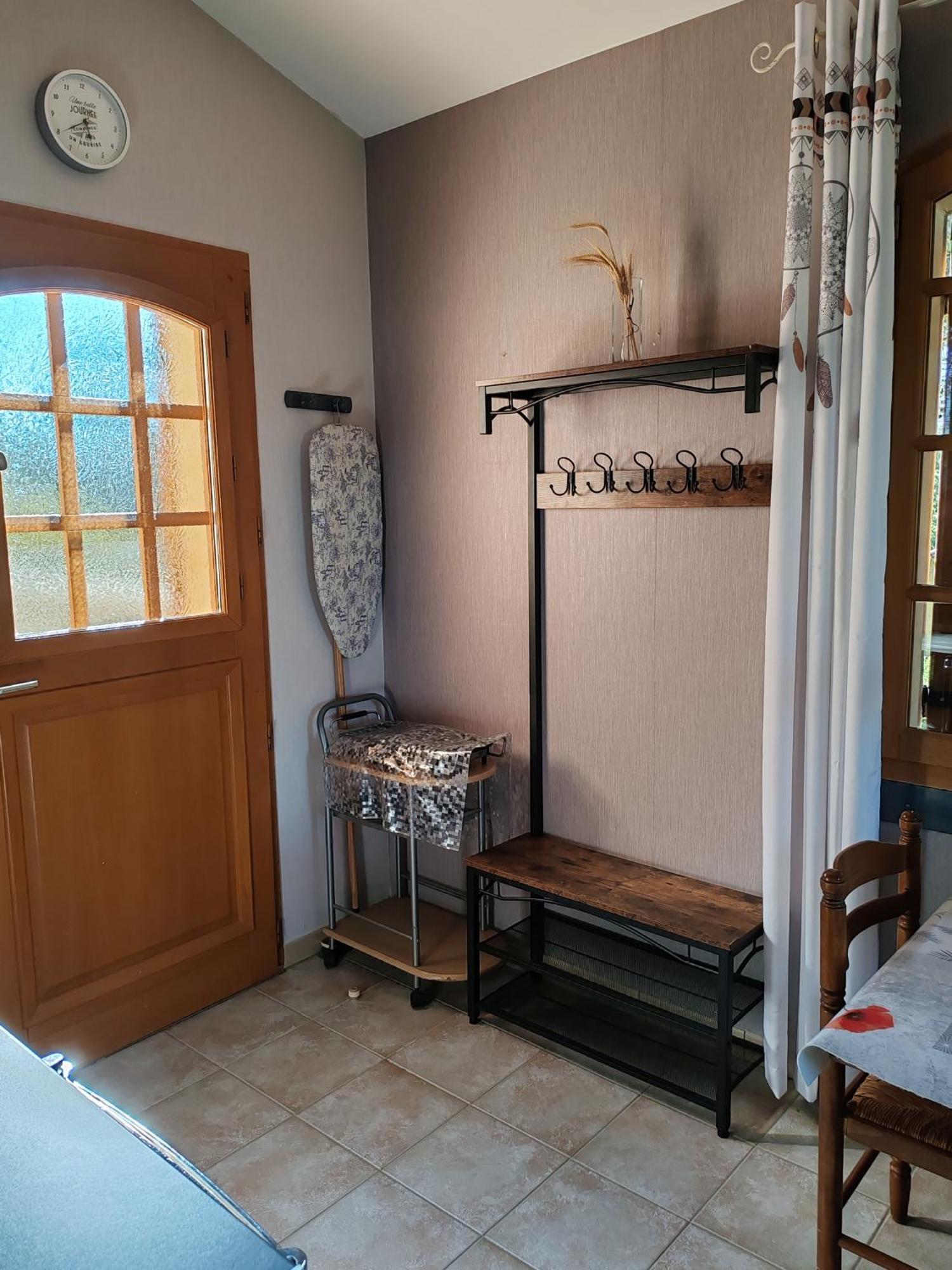 Gîte dans villa provençale sous les pins Uchaux Extérieur photo
